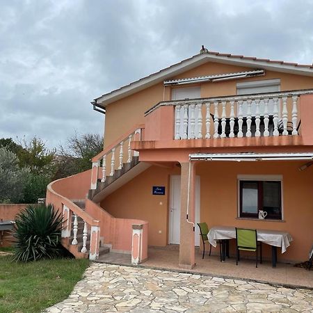 Appartamento Waimarie Fažana Esterno foto
