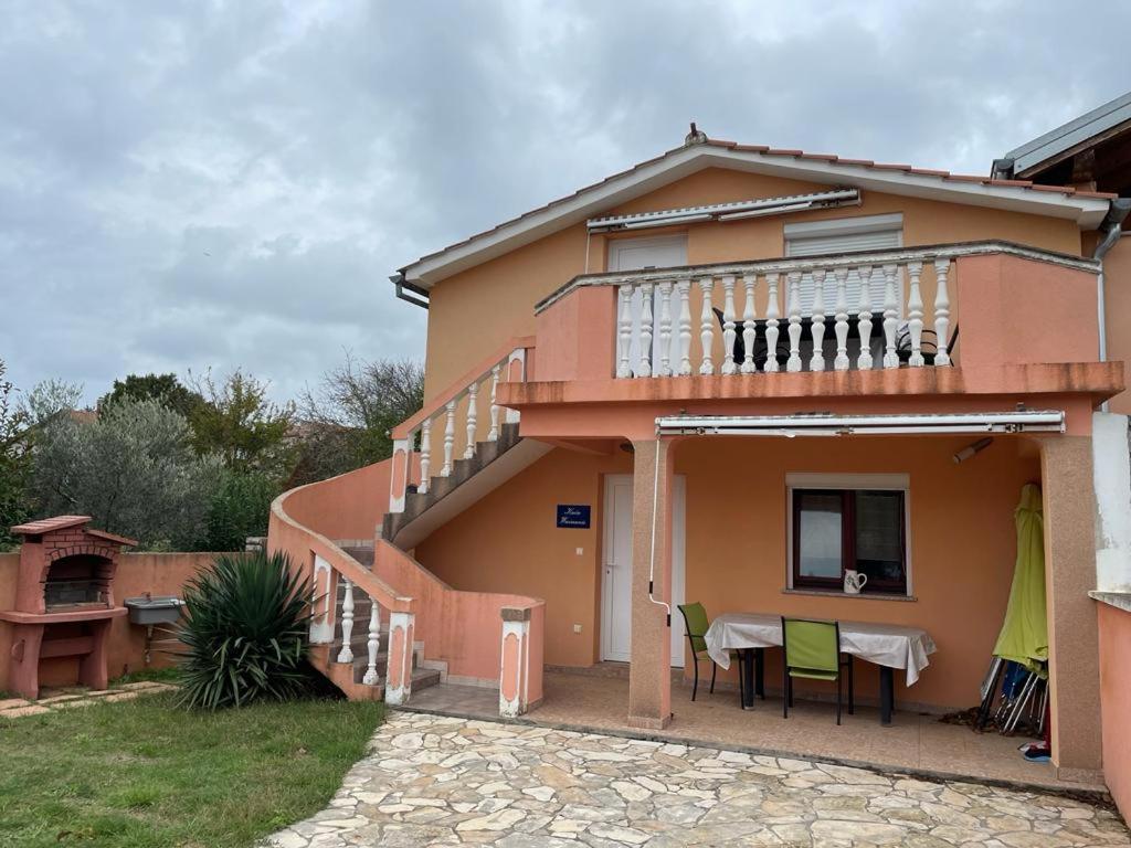 Appartamento Waimarie Fažana Esterno foto