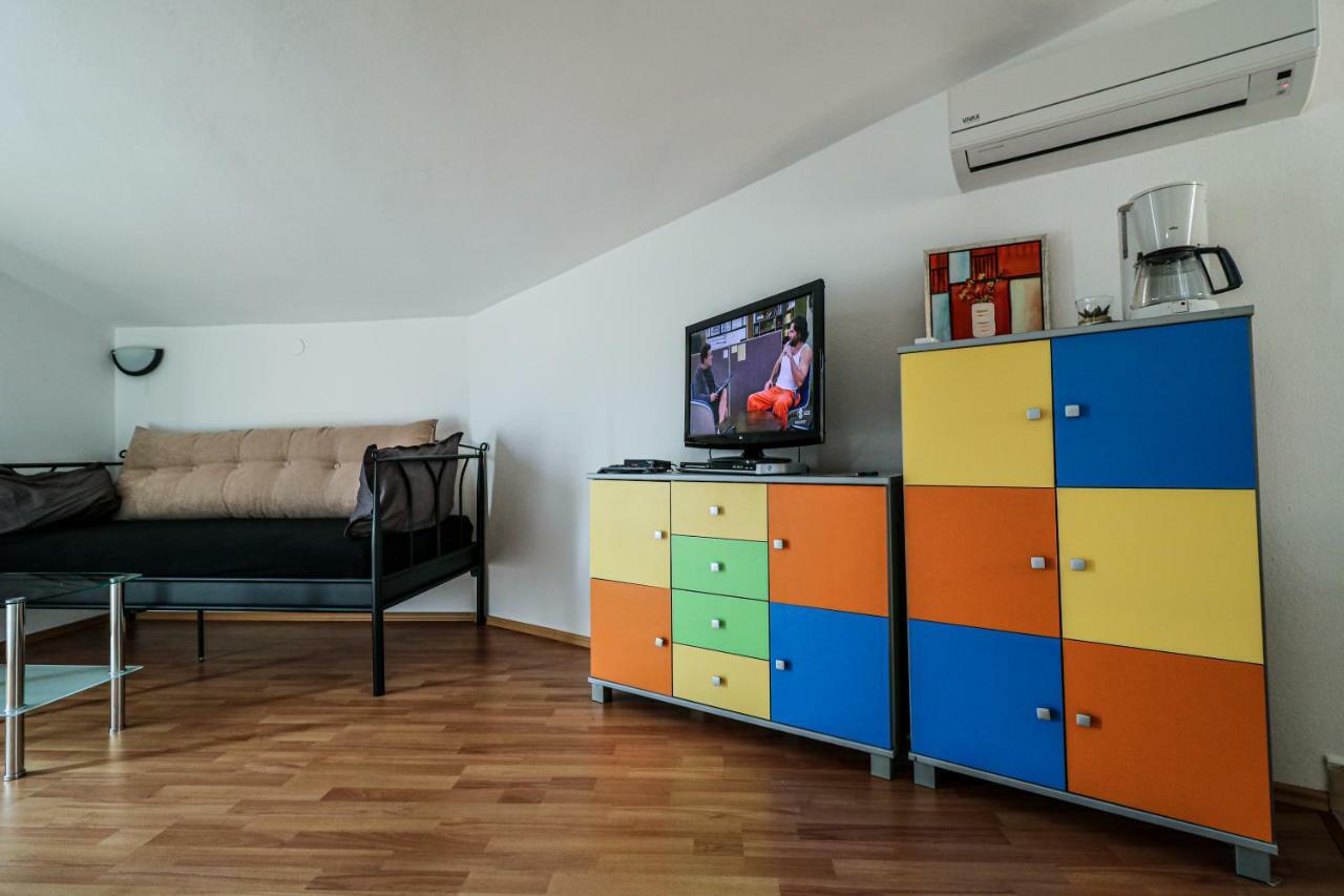 Appartamento Waimarie Fažana Esterno foto