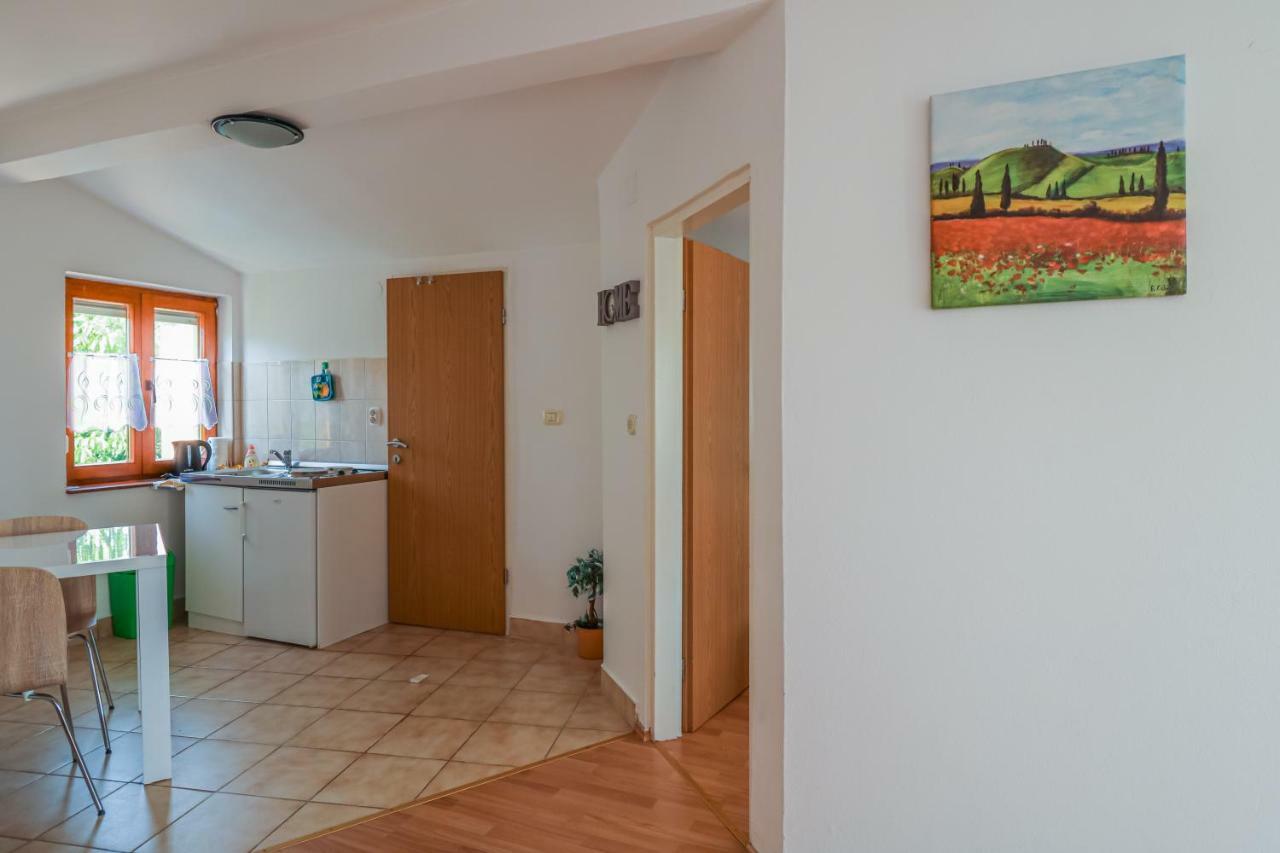 Appartamento Waimarie Fažana Esterno foto