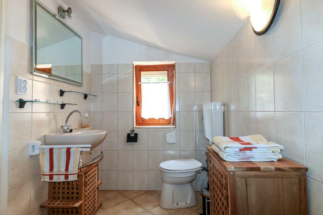 Appartamento Waimarie Fažana Esterno foto