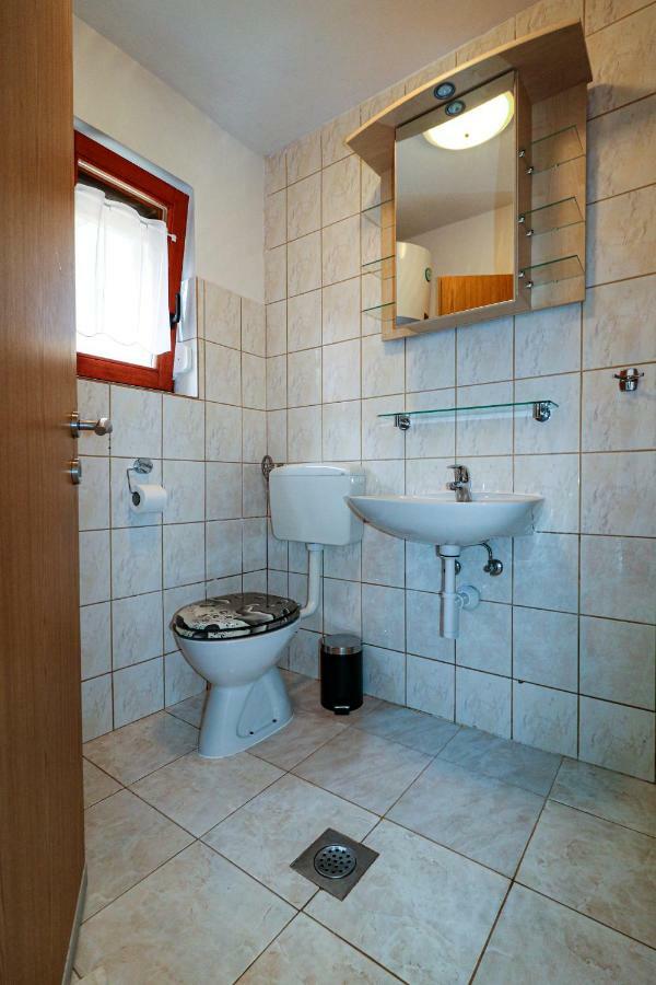 Appartamento Waimarie Fažana Esterno foto
